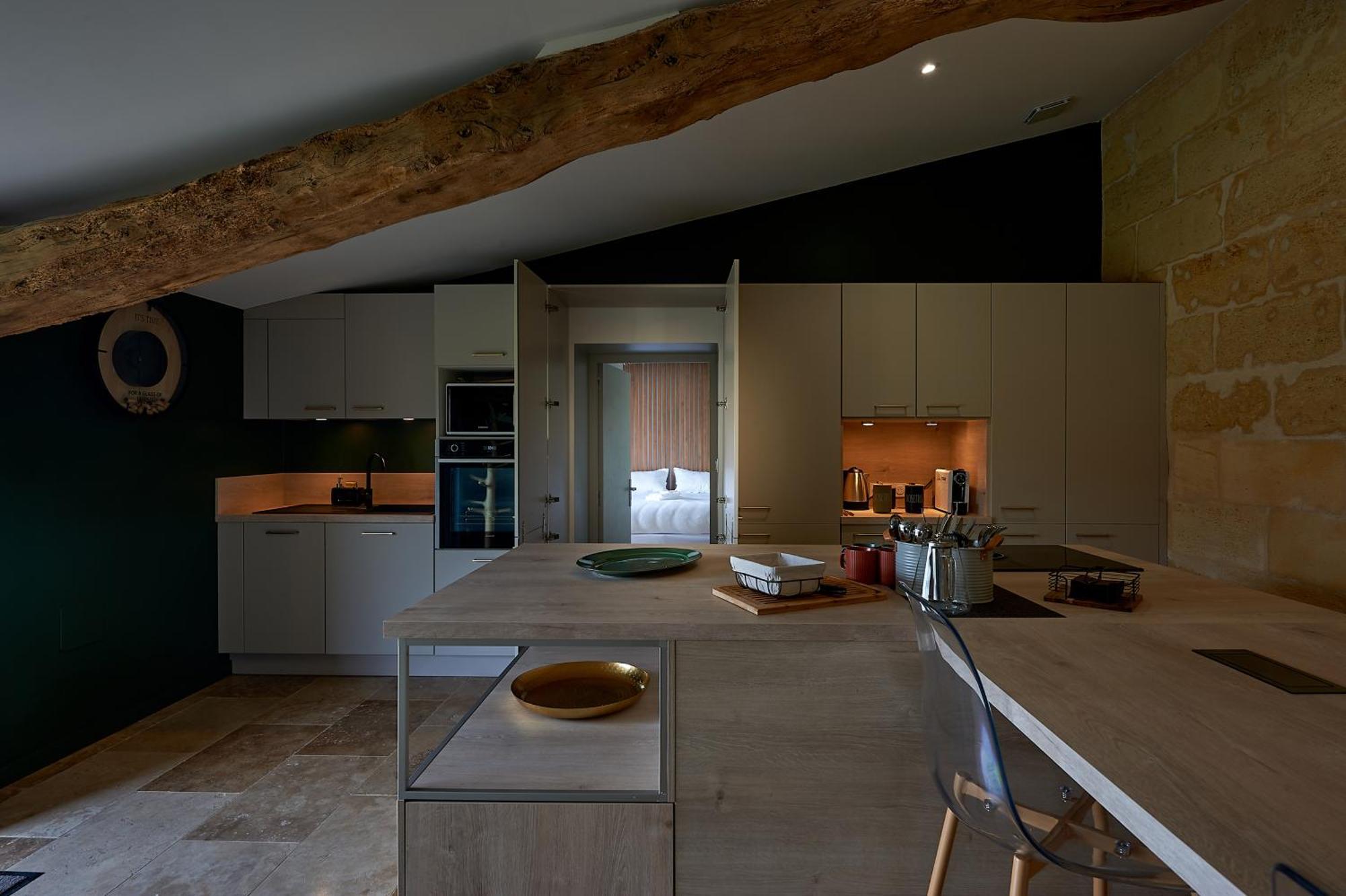Le Repaire Lagardere Bed & Breakfast Lussac  Bagian luar foto