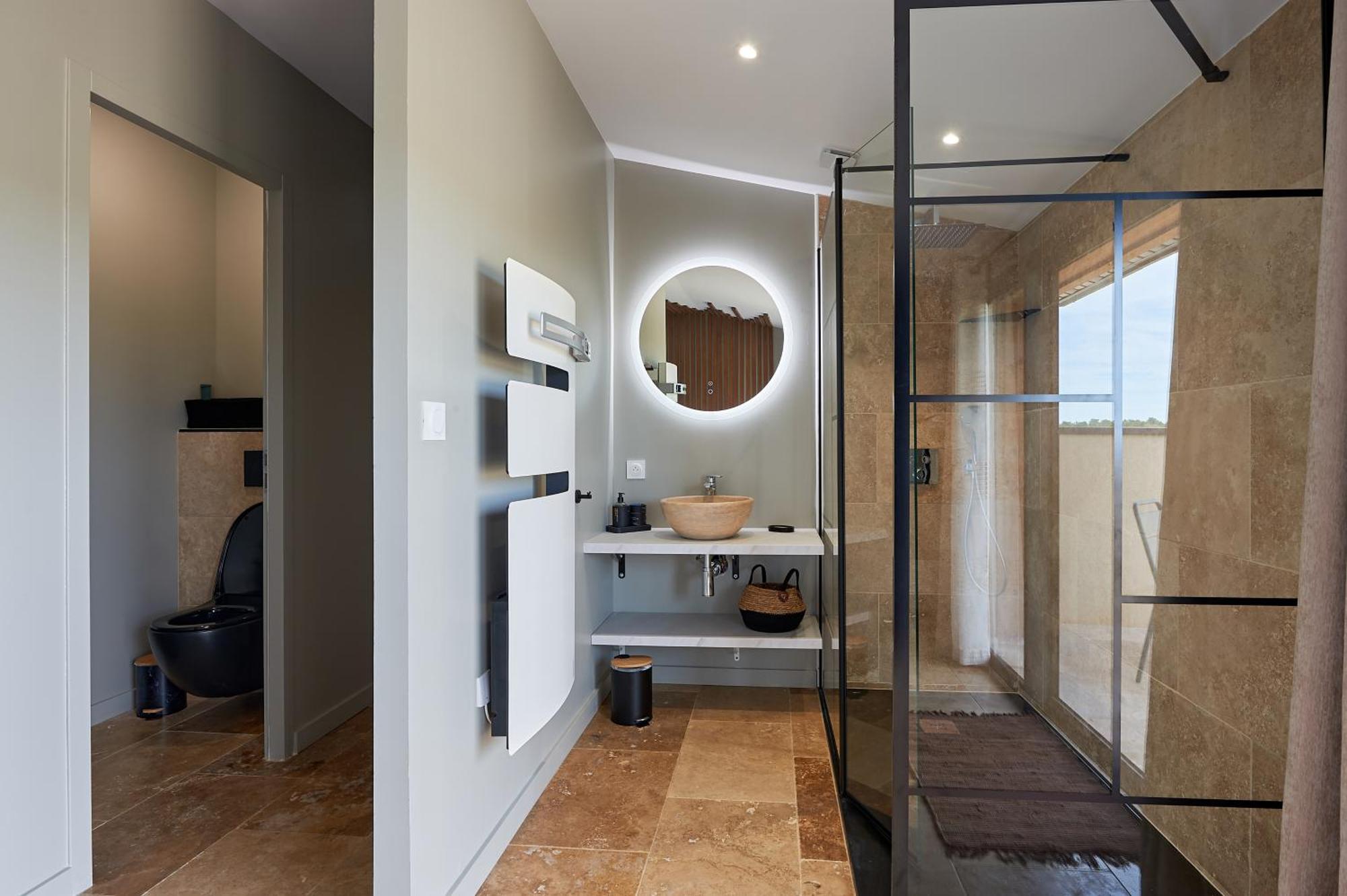 Le Repaire Lagardere Bed & Breakfast Lussac  Bagian luar foto