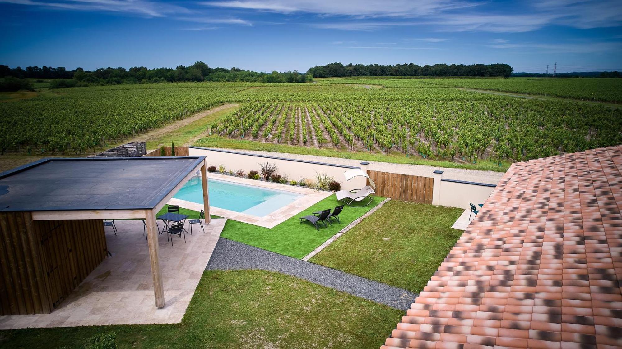 Le Repaire Lagardere Bed & Breakfast Lussac  Bagian luar foto
