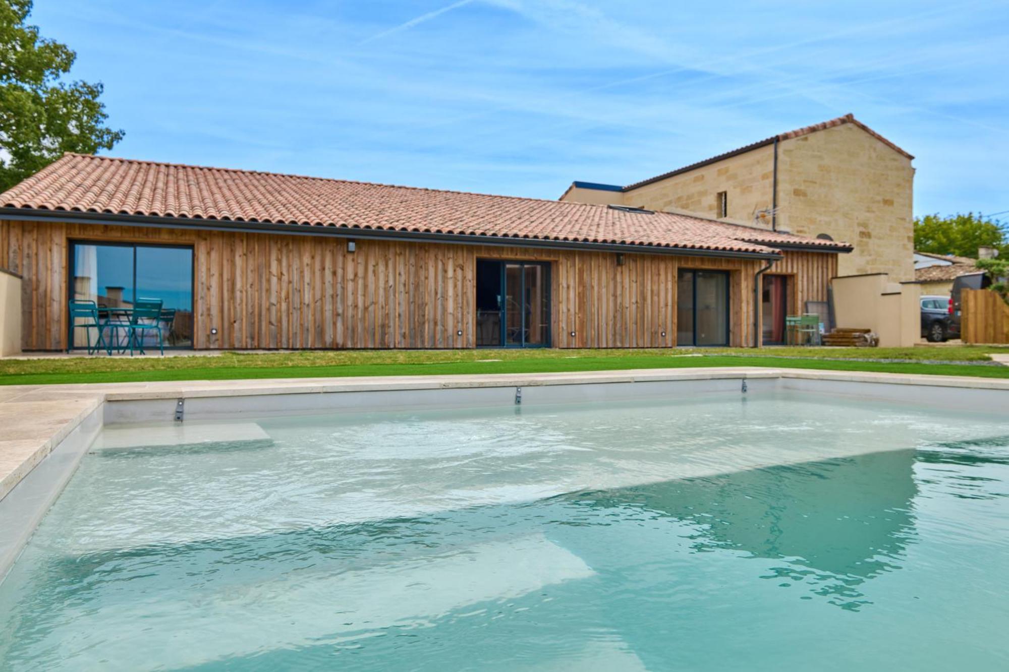 Le Repaire Lagardere Bed & Breakfast Lussac  Bagian luar foto