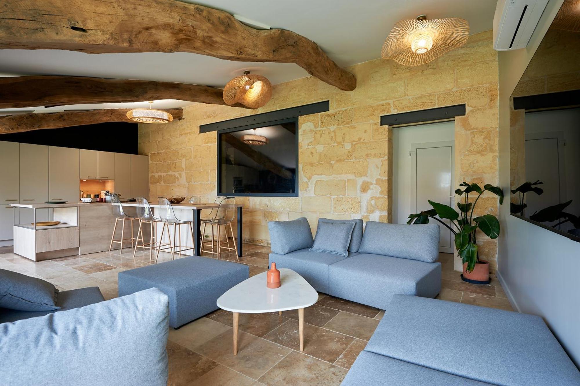 Le Repaire Lagardere Bed & Breakfast Lussac  Bagian luar foto